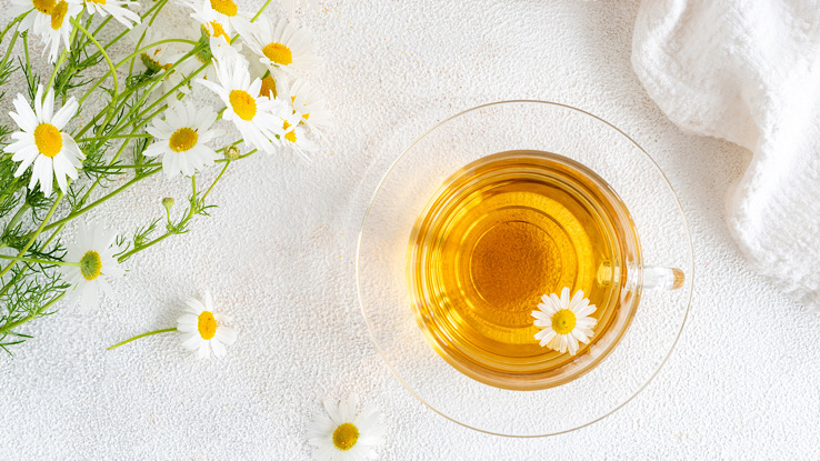 Chamomile flowers and tea.